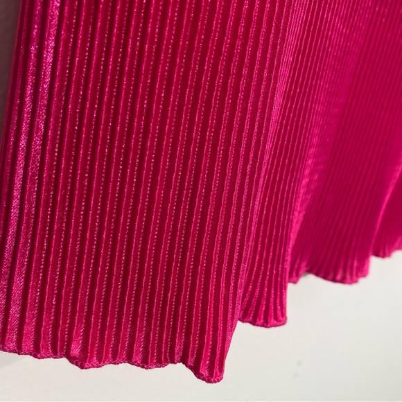 SHEIN hot pink plisse midi skirt and crop top set size L - Picture 7 of 15